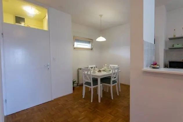 Family Apart Daire, 2 Yatak Odası, Balkon, Avlu Manzaralı