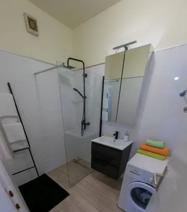Family Apart Daire, 2 Yatak Odası, Balkon, Avlu Manzaralı