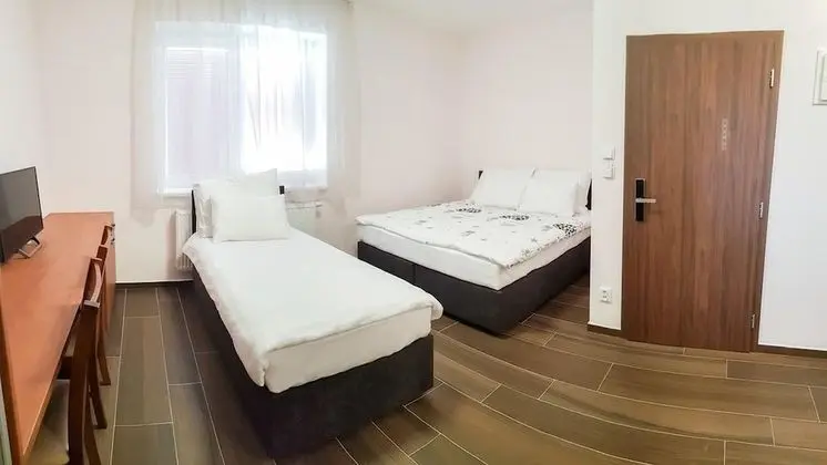 Standard Üç Kişilik Oda, 1 Yatak Odası, Banyolu/Duşlu, Avlu