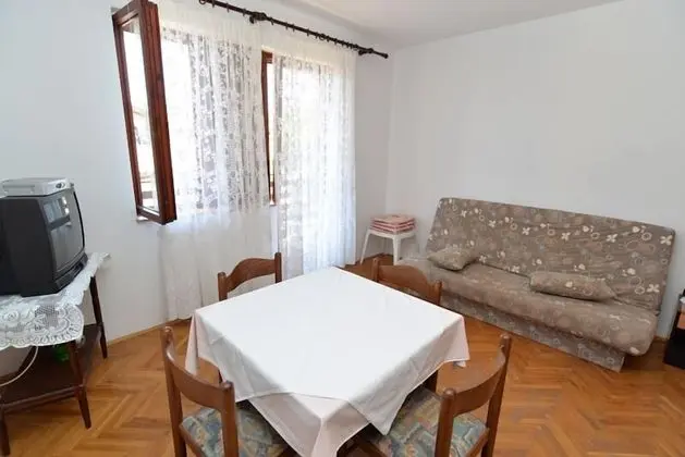 Apart Daire, 1 Yatak Odası (668/1585)