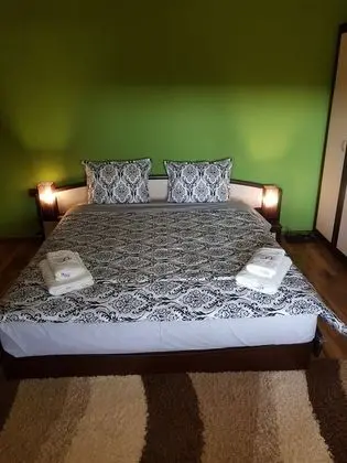 Apart Daire, Birden Çok Yatak, Sigara İçilmez