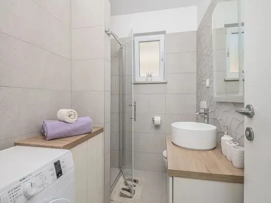 Apart Daire (2 Bedroom Apt with Balcony n Sea View)