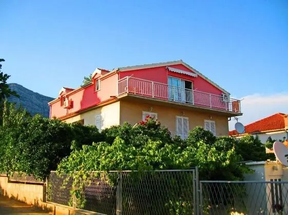 Apart Daire (Three Bedroom Apartment with Terrace)