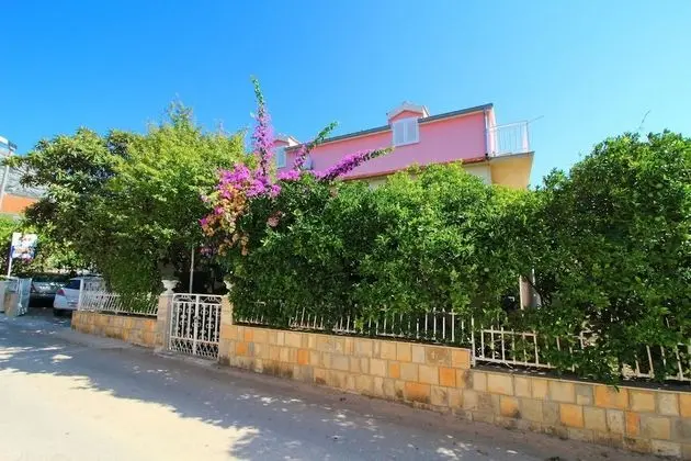 Apart Daire (Three Bedroom Apartment with Terrace)