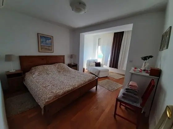 Apart Daire (Two Bedroom Apartment with Balcony)