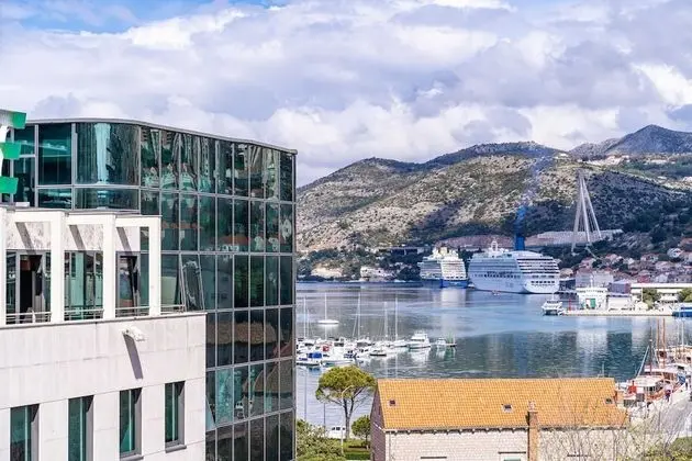 Apart Daire (Two Bedroom Apartment with Balcony)