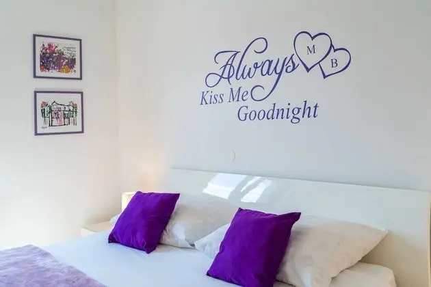 Apart Daire (Two Bedroom Apartment with Balcony)
