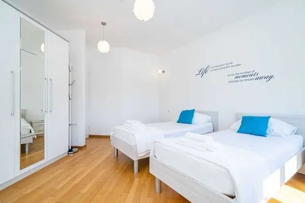 Apart Daire (Two Bedroom Apartment with Balcony)