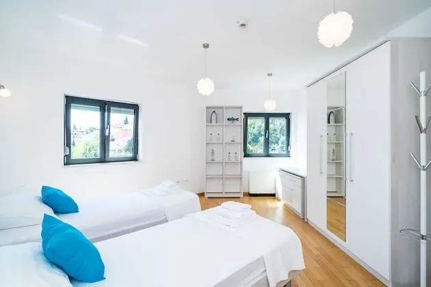 Apart Daire (Two Bedroom Apartment with Balcony)