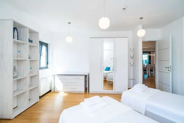 Apart Daire (Two Bedroom Apartment with Balcony)