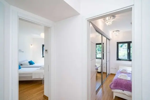 Apart Daire (Two Bedroom Apartment with Balcony)