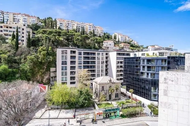 Apart Daire (Two Bedroom Apartment with Balcony)