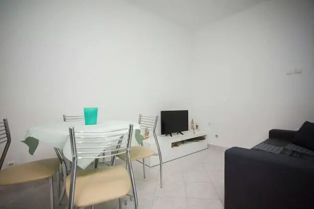Apart Daire, 1 Çift Kişilik Yatak ve Çekyat