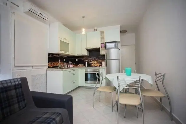 Apart Daire, 1 Çift Kişilik Yatak ve Çekyat