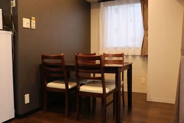 Odada yemek servisi
