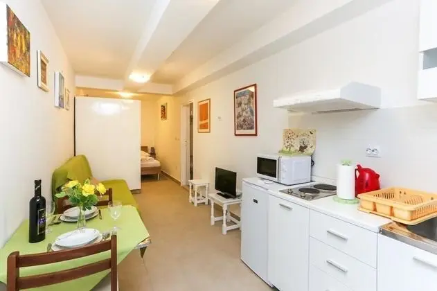 Stüdyo (Studio with terrace and with Sea View)