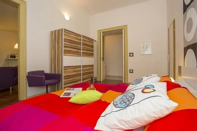 Apart Daire, 1 En Büyük (King) Boy Yatak ve Çekyat