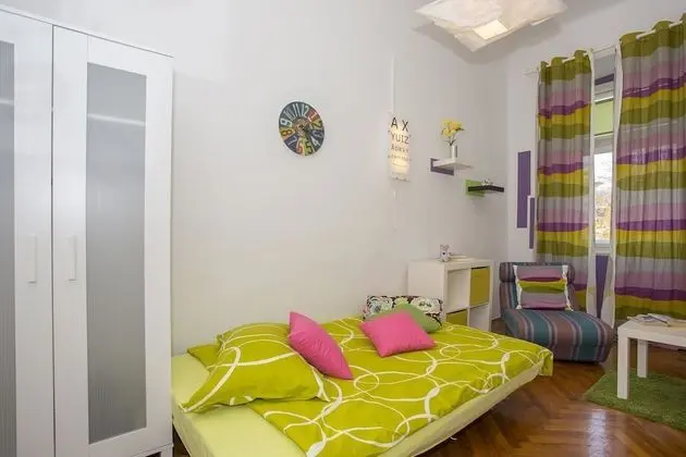 Apart Daire, 1 En Büyük (King) Boy Yatak ve Çekyat