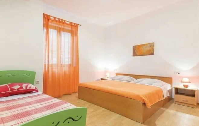 Apart Daire, 2 Yatak Odası (769/1794)