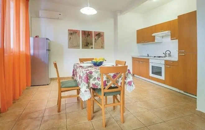 Apart Daire, 2 Yatak Odası (769/1794)