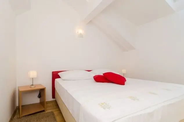 Apart Daire (Two Bedroom Apartment with Balcony an)