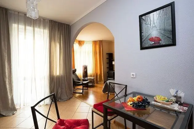 Apart Daire, 1 Yatak Odası (Bazhova, 68-234)