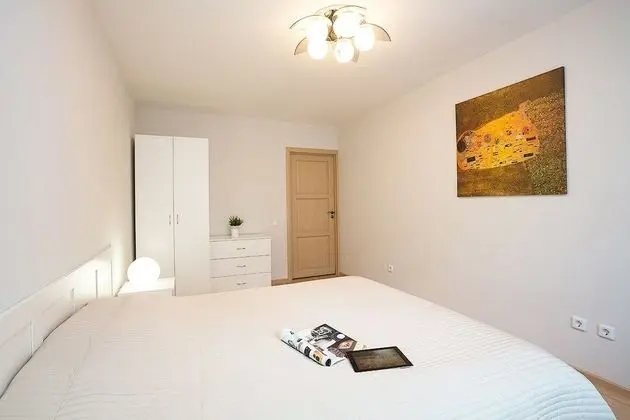 Apart Daire, 1 Yatak Odası (Ilyicha str., 42a-82)