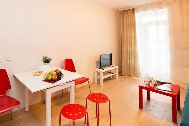 Apart Daire, 1 Yatak Odası (Ilyicha str., 42a-82)