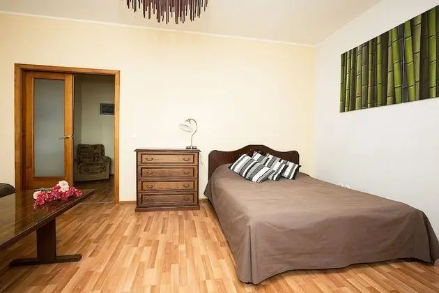 Apart Daire, 1 Yatak Odası (Malysheva, 4b- 43)