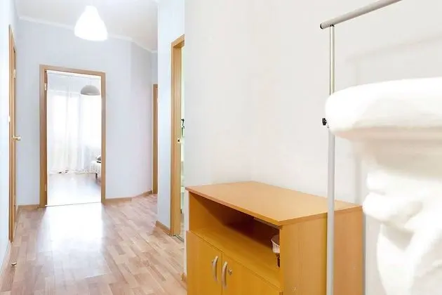 Apart Daire, 2 Yatak Odası (Mashinistov, 3-10)