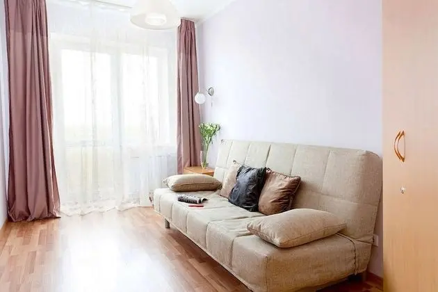 Apart Daire, 2 Yatak Odası (Mashinistov, 3-10)