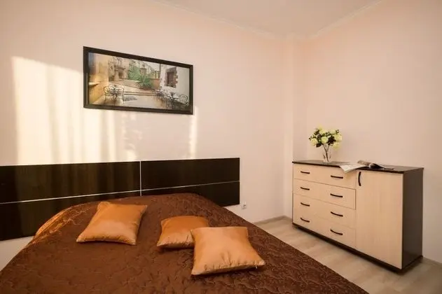 Apart Daire (Tsiolkovskogo, 29-499)