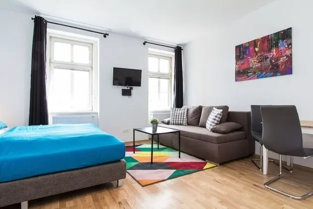 Standard Apart Daire, 1 Büyük (Queen) Boy Yatak ve Çekyat, Mutfak