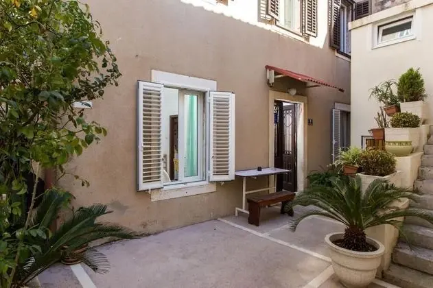 Apart Daire (One Bedroom Apartment with Terrace)