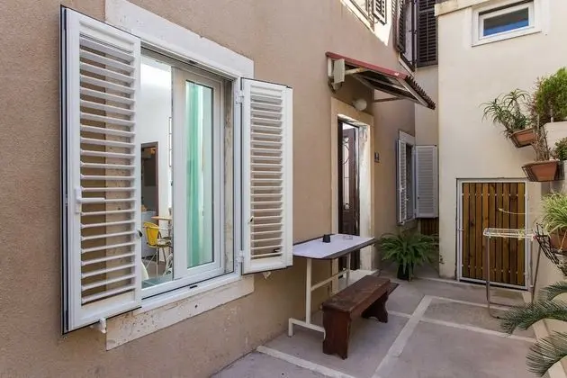 Apart Daire (One Bedroom Apartment with Terrace)