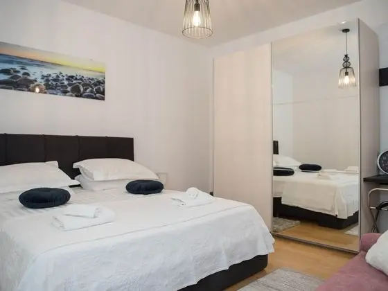 Apart Daire (Two-Bedroom Apartment with Terrace an)