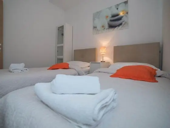 Apart Daire (Two-Bedroom Apartment with Terrace an)