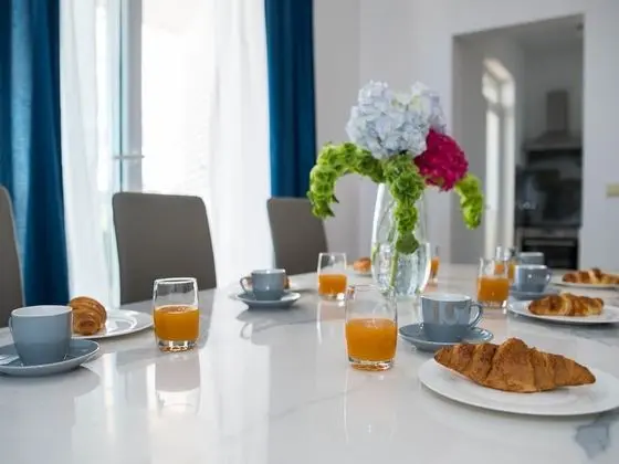 Apart Daire (Two-Bedroom Apartment with Terrace an)