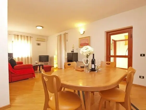 Apart Daire, 1 Yatak Odası (1514/15131)