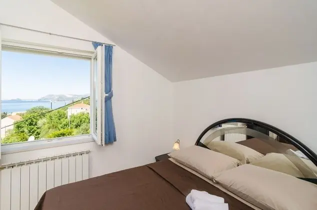 Apart Daire (Two Bedroom Apartment with Balcony)