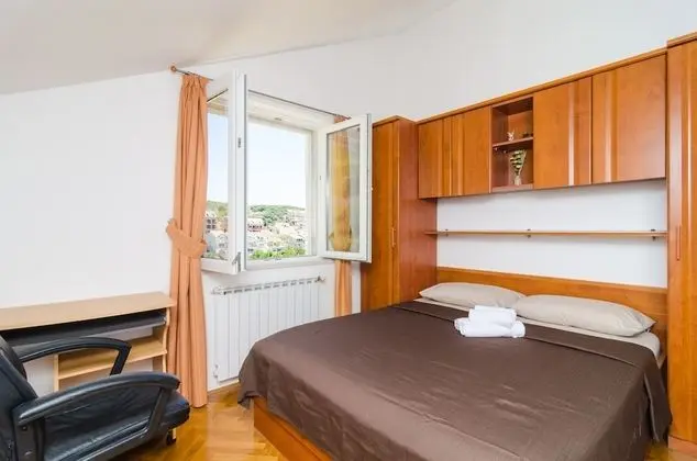 Apart Daire (Two Bedroom Apartment with Balcony)