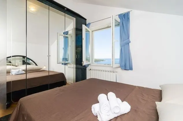 Apart Daire (Two Bedroom Apartment with Balcony)