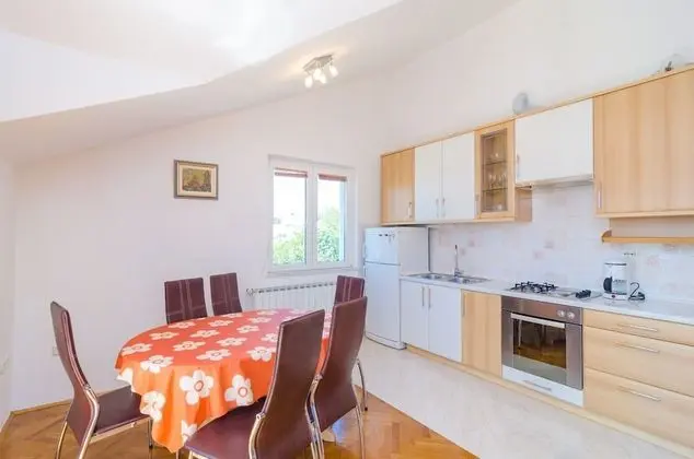 Apart Daire (Two Bedroom Apartment with Balcony)