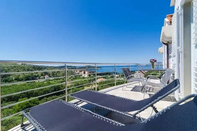 Apart Daire (Two Bedroom Apartment with Balcony)