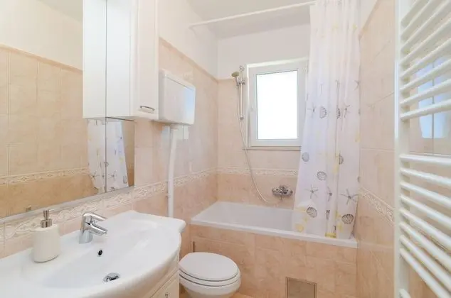 Apart Daire (Two Bedroom Apartment with Balcony)