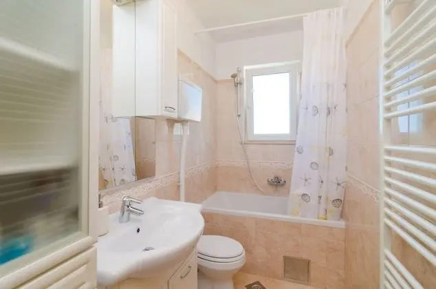 Apart Daire (Two Bedroom Apartment with Balcony)