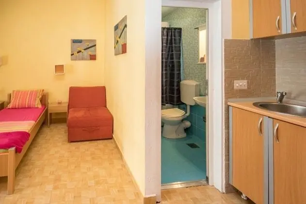 Comfort Apart Daire, Birden Çok Yatak, Bahçe Manzaralı