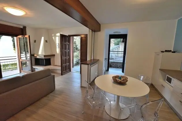 Apart Daire, 1 Yatak Odası, Göl Manzaralı