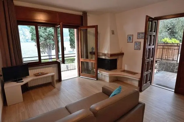 Apart Daire, 1 Yatak Odası, Göl Manzaralı