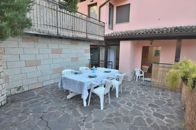 Apart Daire, 1 Yatak Odası, Göl Manzaralı